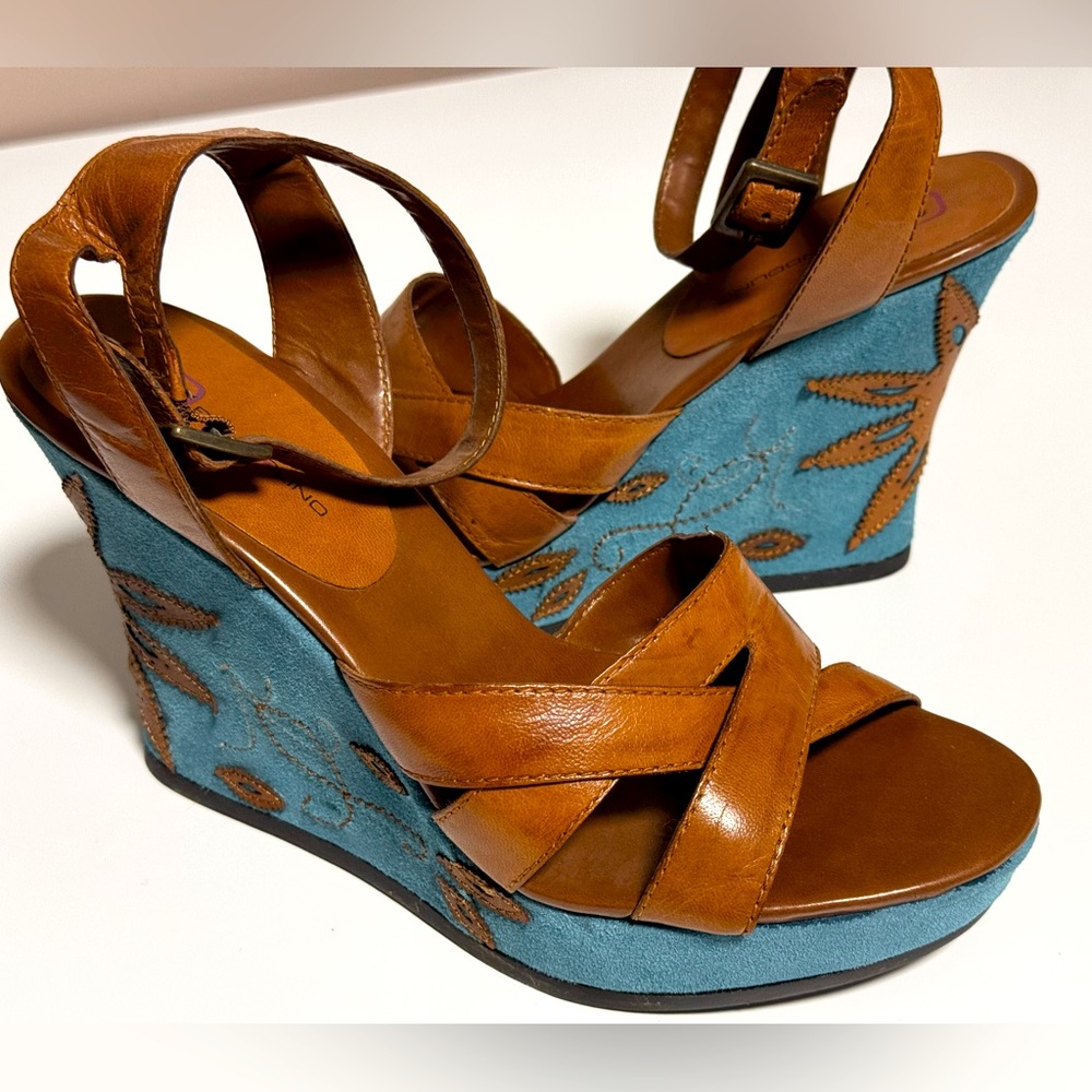 Bandolino Brown and Turquoise Blue Embroidered Wedges